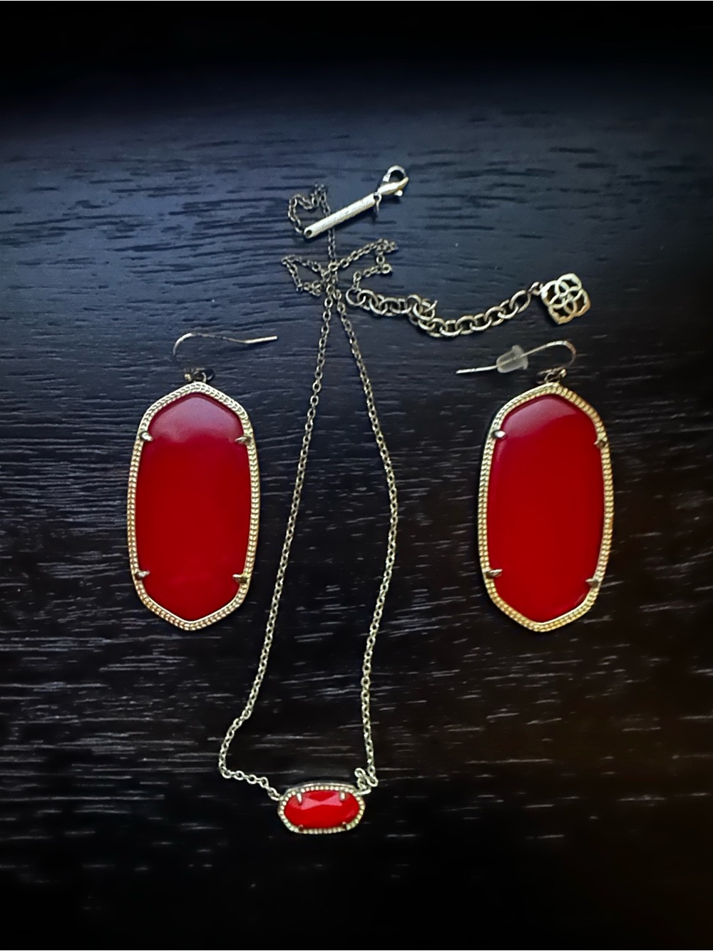 Kendra Scott Red Glass Oval Drop Earrings and Pendant Necklace - Gold Tone